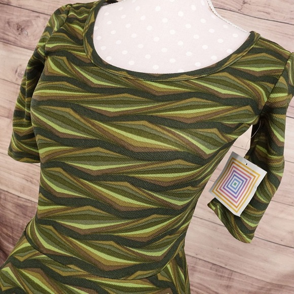 NWT LULAROE NICOLE GREEN SHORT SLEEVE DRESS WOMENS SIZE XXS 2XS NEW! - Picture 2 of 10